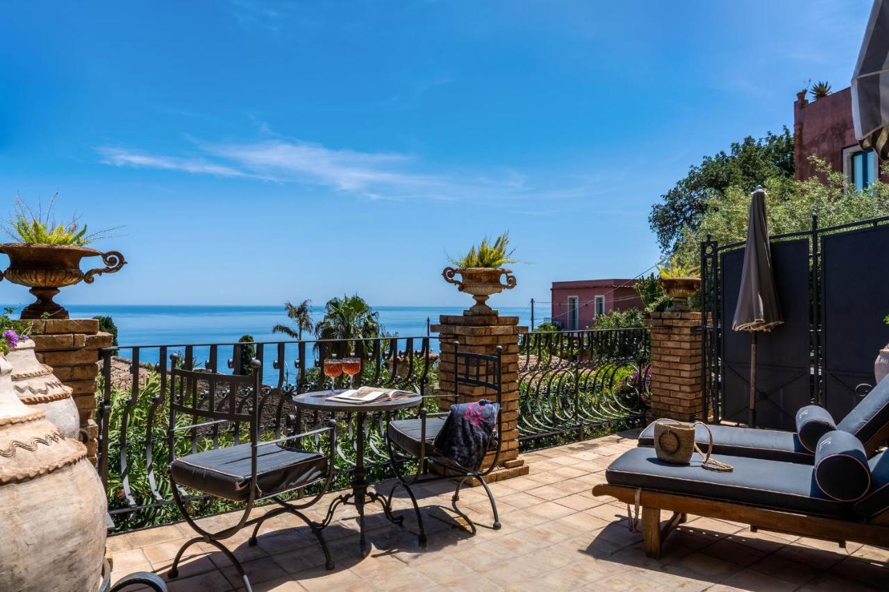 Hotel Villa Carlotta Taormina Buitenkant foto
