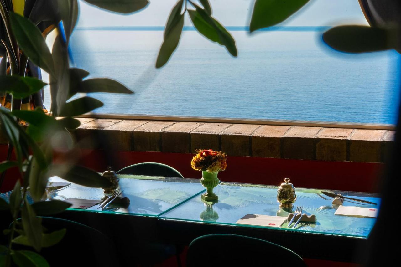 Hotel Villa Carlotta Taormina Buitenkant foto